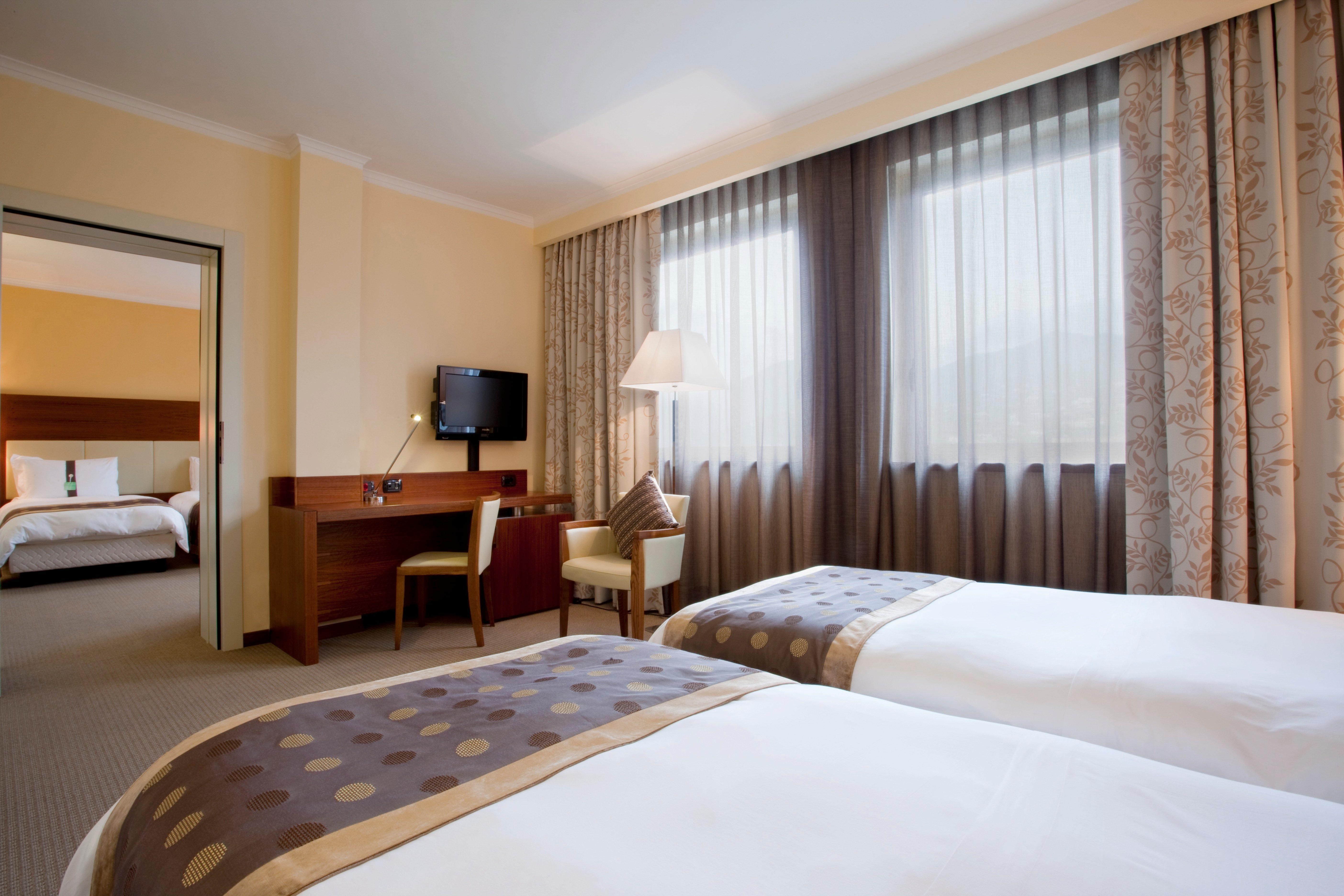 Holiday Inn Salerno-Cava De' Tirreni By Ihg Exterior photo