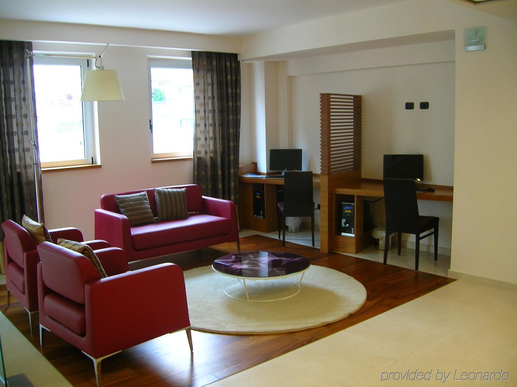 Holiday Inn Salerno-Cava De' Tirreni By Ihg Exterior photo