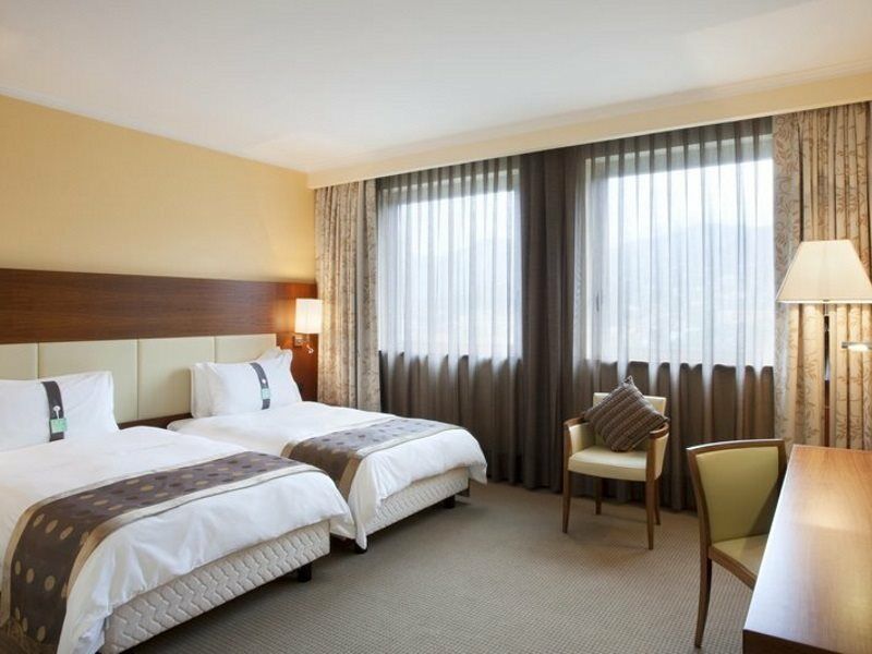 Holiday Inn Salerno-Cava De' Tirreni By Ihg Exterior photo